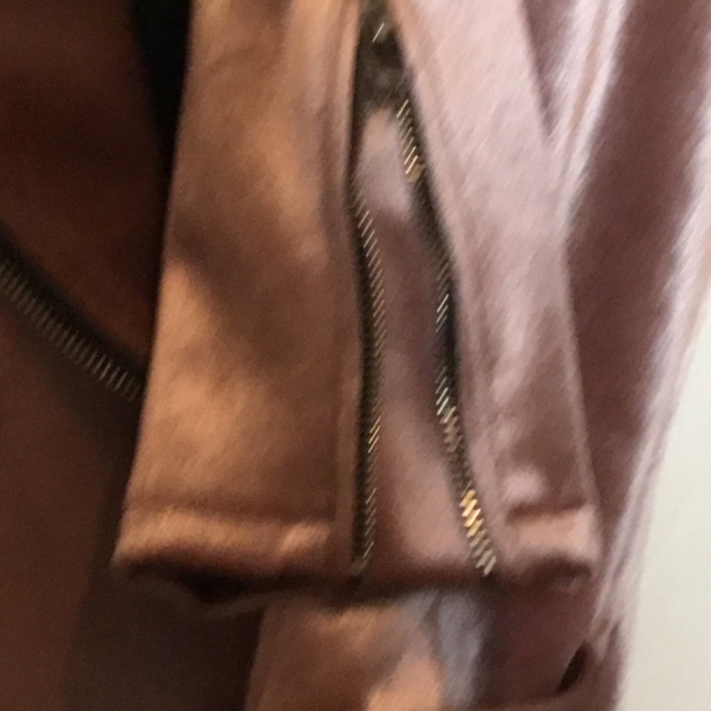 Women’s Venus brand, size xl, rose gold, velvet moto jacket. - Picture 6 of 6